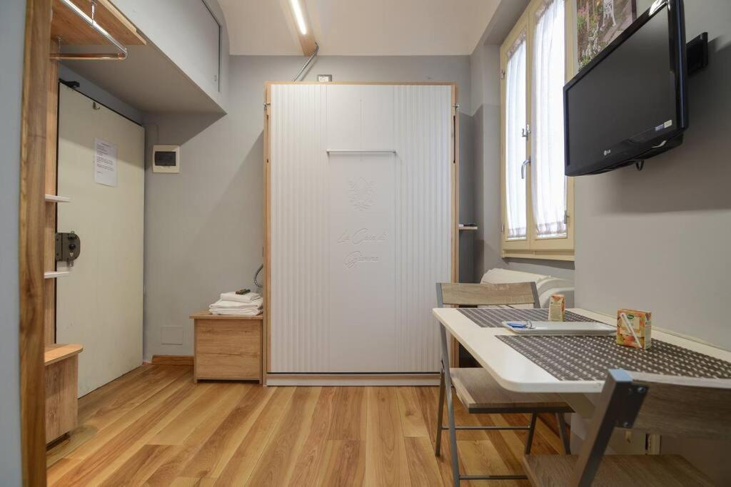 Keys Of Italy - Sgiuseppe 18 - Monolocale Intimo E Conveniente A Santa Croce Apartment Florence Exterior photo